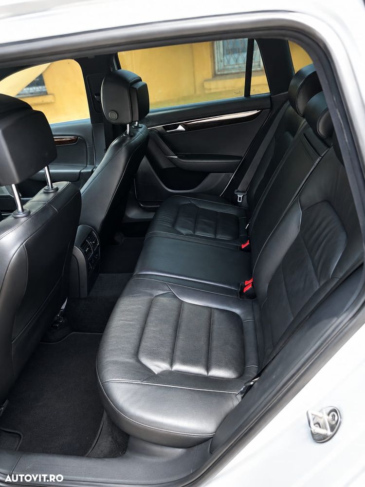 Volkswagen Passat 2.0 TDI BlueMotion Tehnology DSG Highline - 13