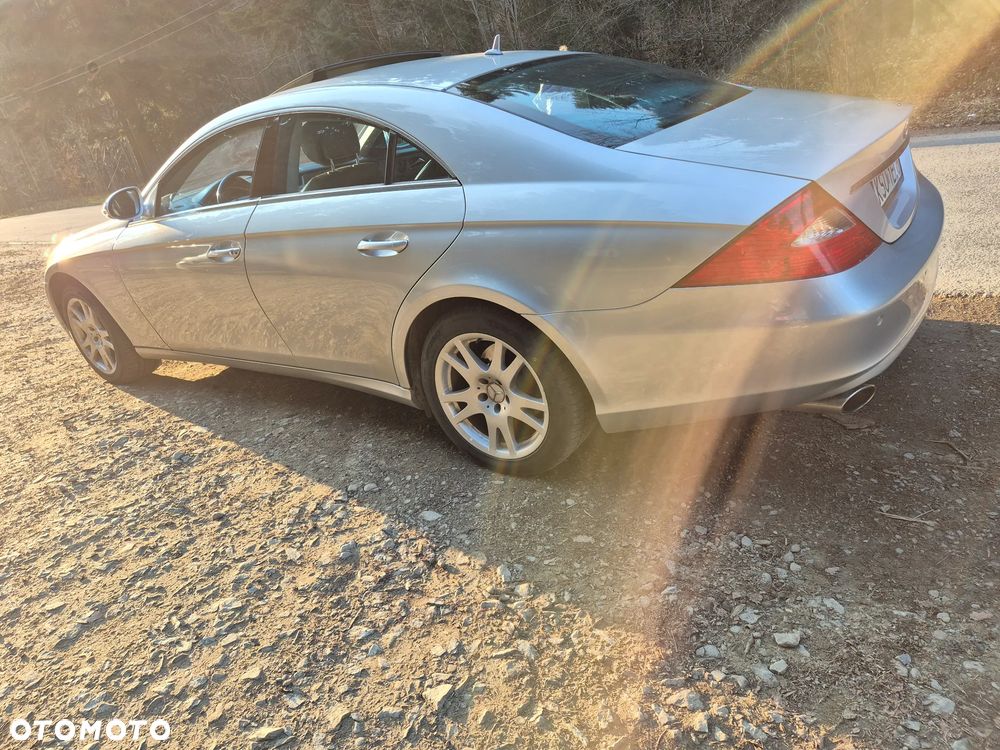 Mercedes-Benz CLS - 4