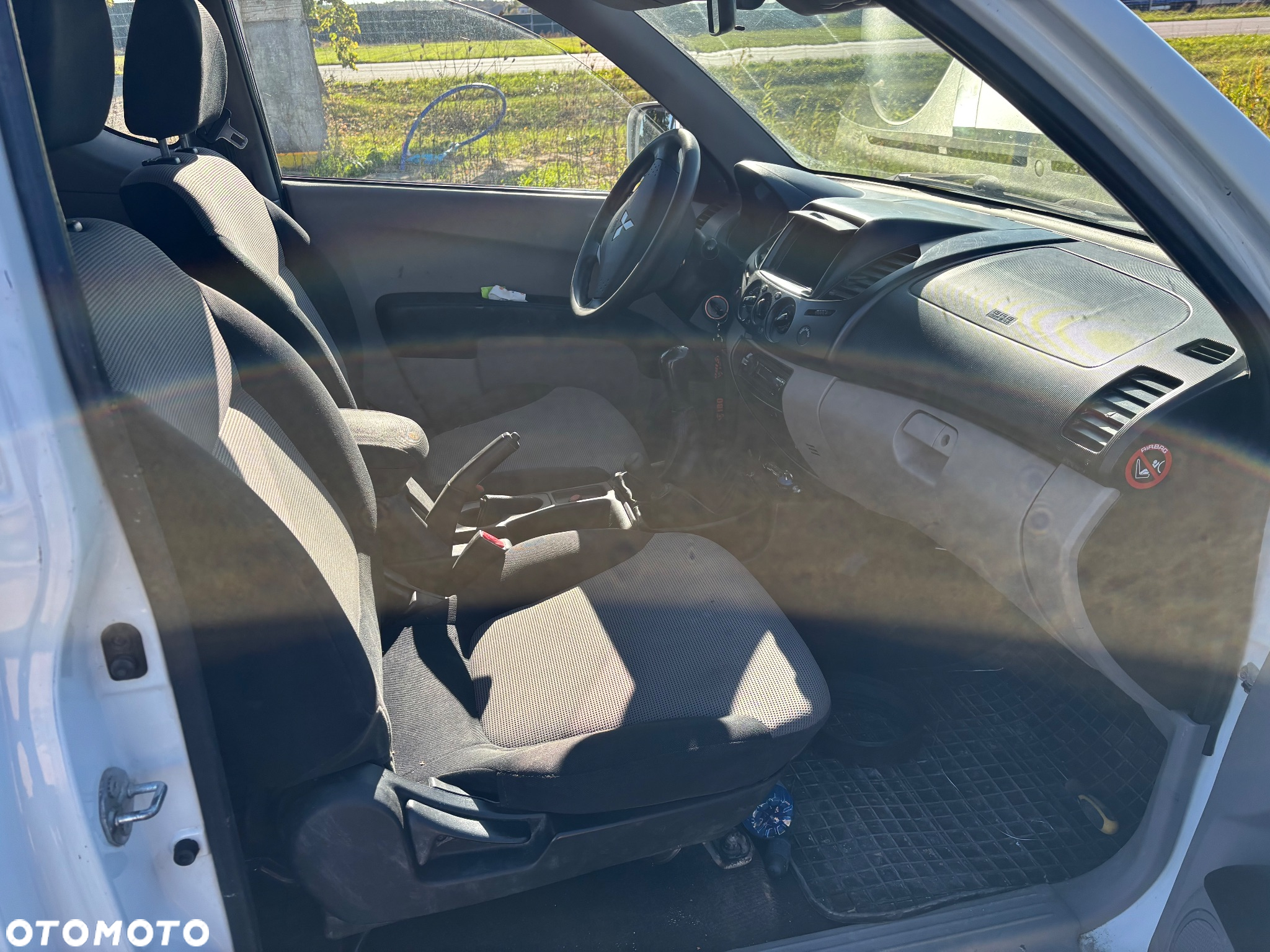 Mitsubishi L200 2.5 DID CC Invite AC - 8