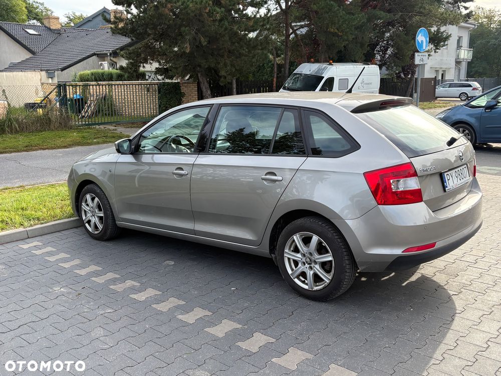 Skoda Rapid 2015 photo 4