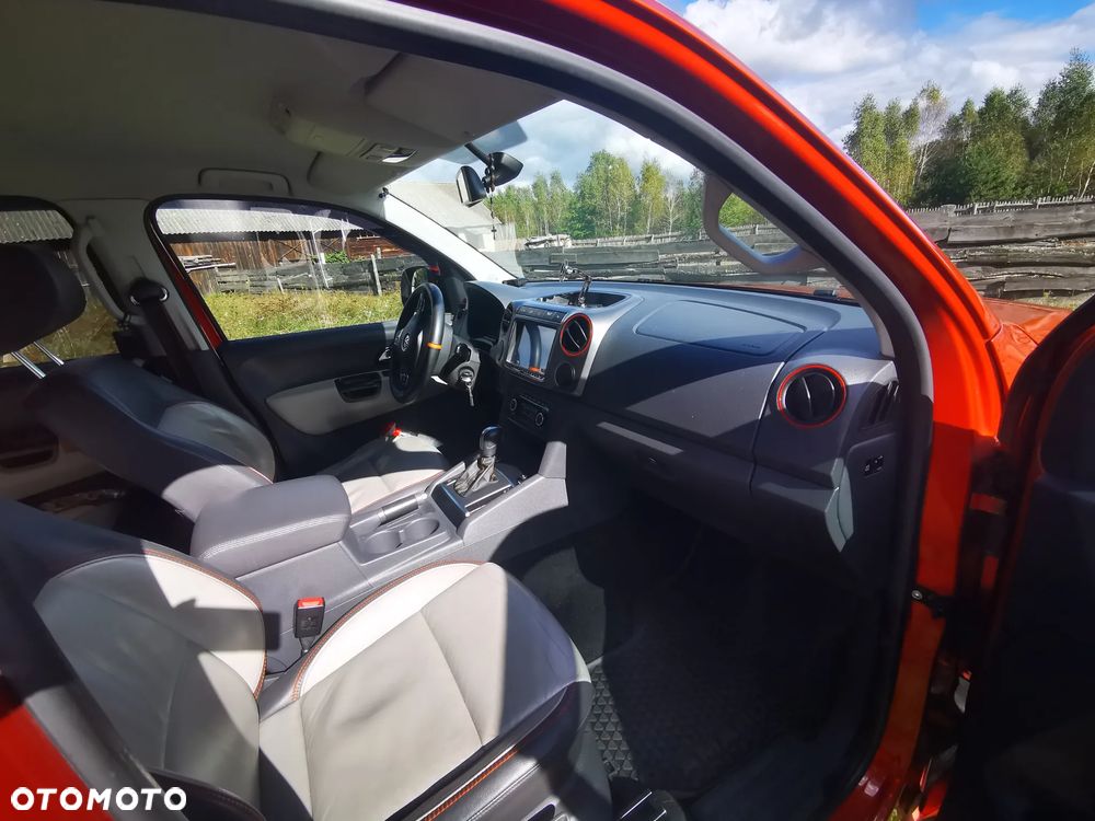 Volkswagen Amarok - 11
