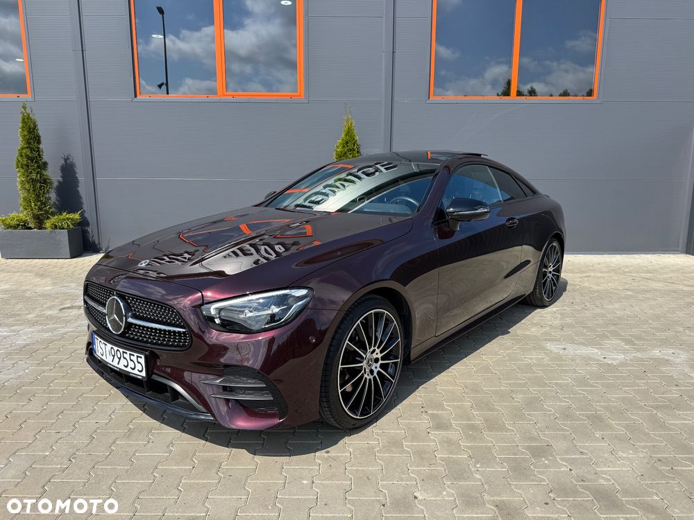 Mercedes-Benz Klasa E 300 d 4Matic 9G-TRONIC AMG Line - 1