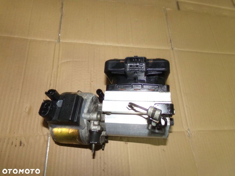 pompa zawieszenia 9636713880 citroen c5 04-08r. - 2