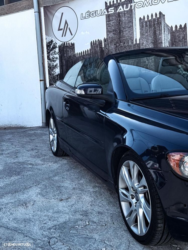 Volvo C70 2.0 D Momentum - 3