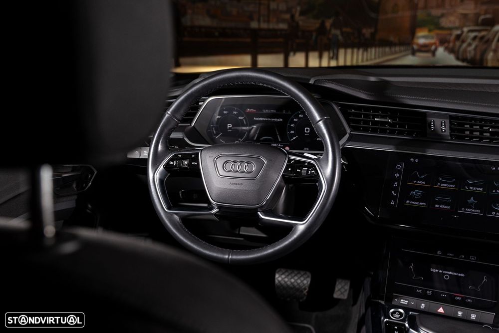 Audi Q8 e-Tron Sportback 55 quattro Advanced - 14
