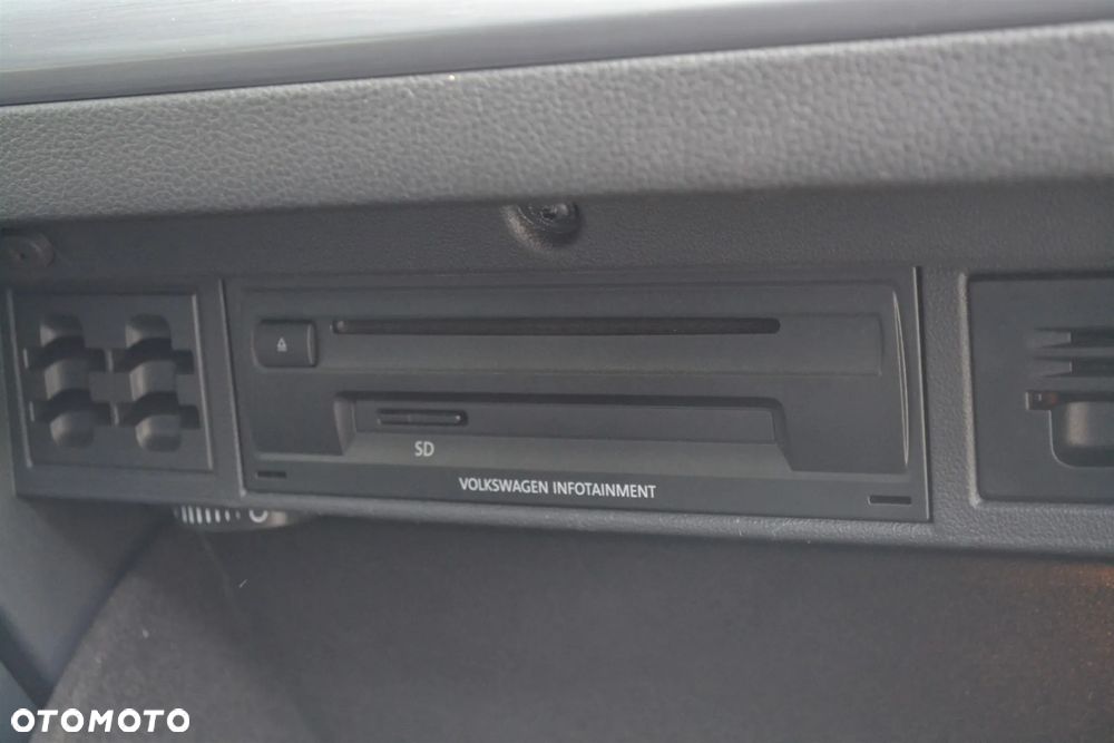 Volkswagen Golf VII 1.6 TDI BMT Comfortline - 23