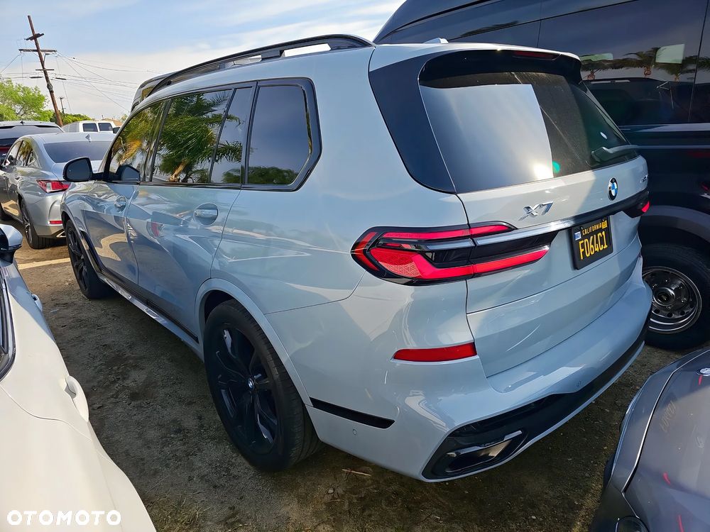 BMW X7 xDrive40i - 4