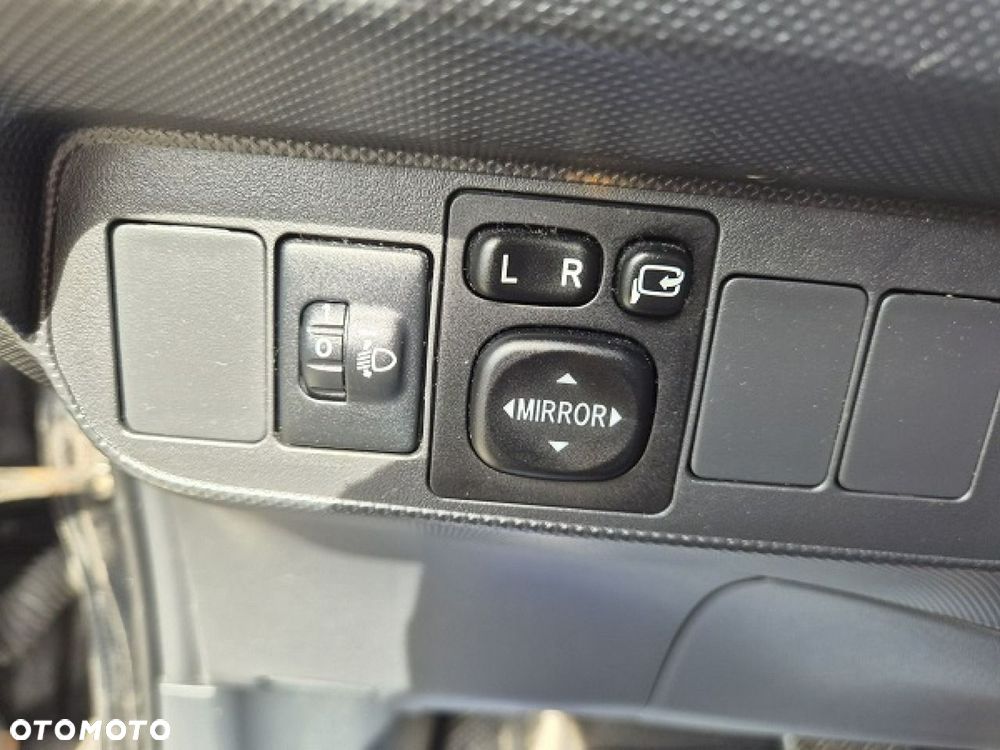 Toyota Auris - 23