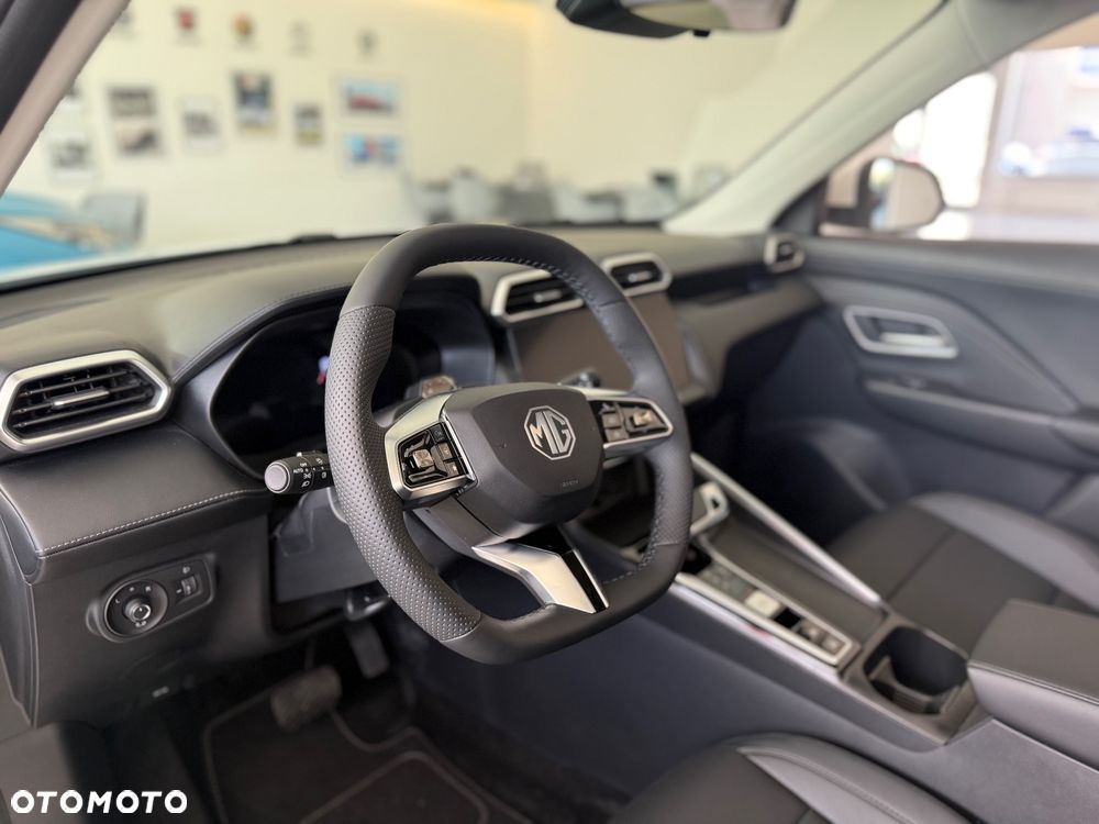 MG ZS 1.5 HEV+ Exclusive - 12