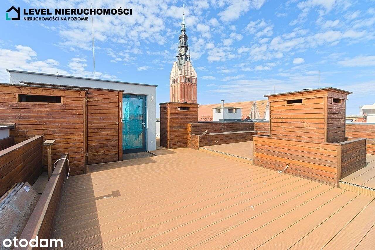 Dwupoziomowy apartament z tarasem