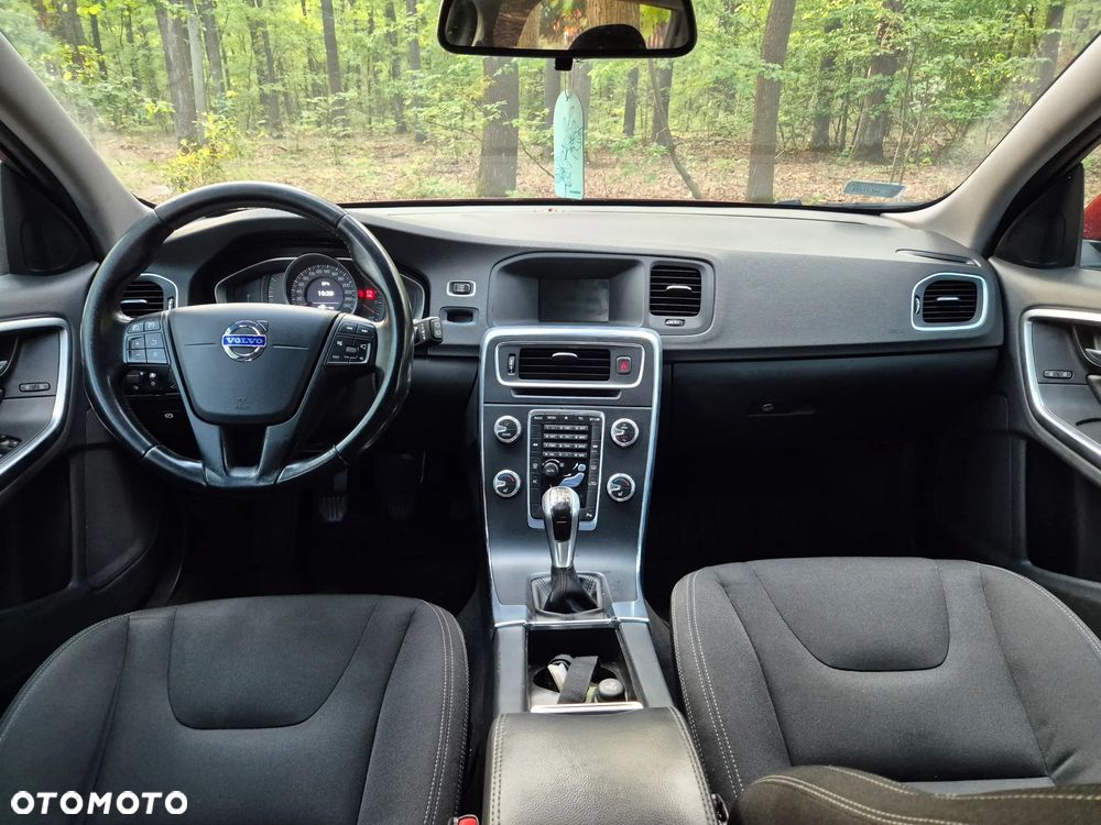 Volvo V60 D4 Drive-E Kinetic - 11