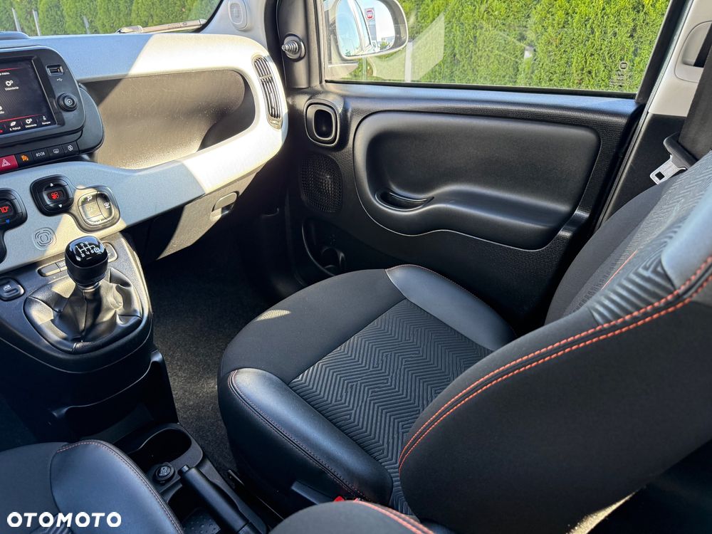 Fiat Panda 1.0 GSE Hybrid GARMIN - 15