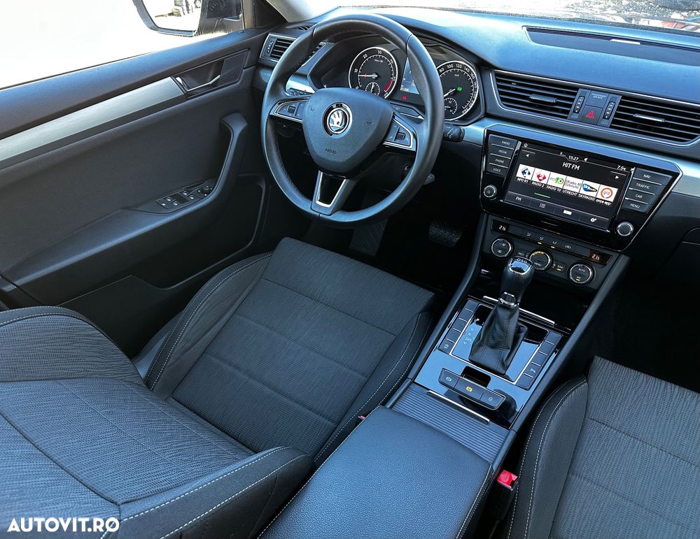 Skoda Superb 1.6 TDI DSG Ambition - 27