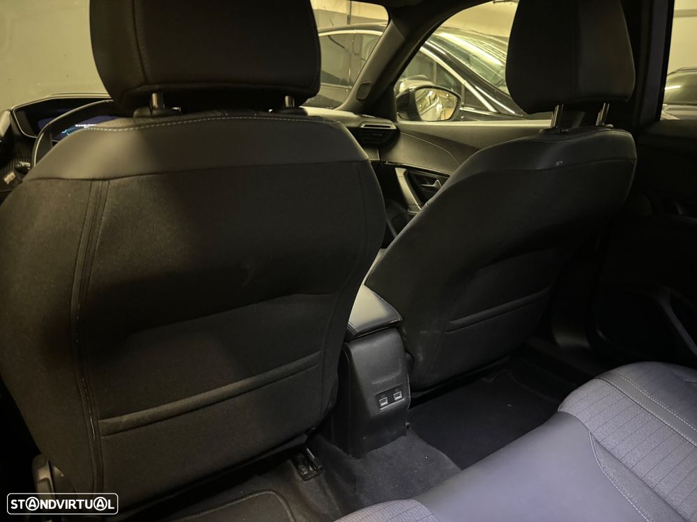 Peugeot e-2008 50 kWh Allure Pack - 28