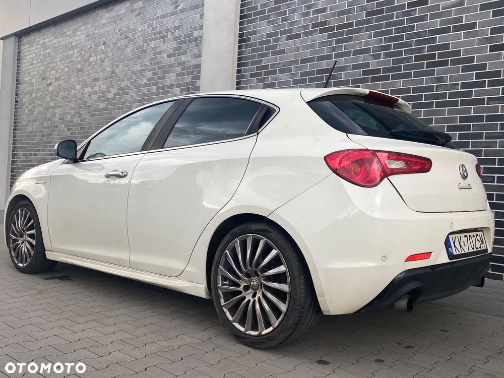 Alfa Romeo Giulietta 1750 TBi Quadrifoglio Verde - 5