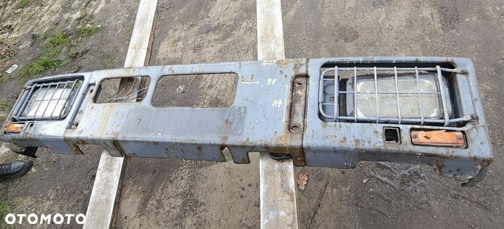 Zderzak przedni / przód / IVECO EUROCARGO - 1