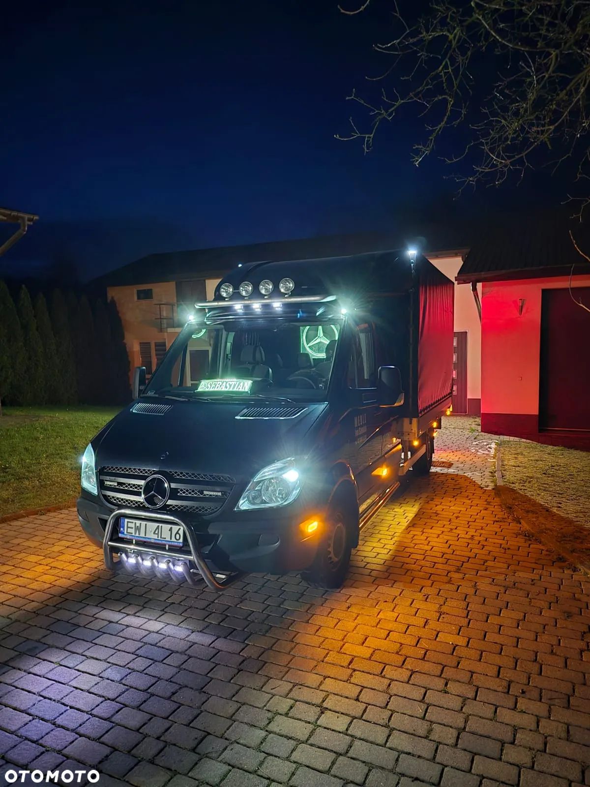 Mercedes-Benz Sprinter - 1