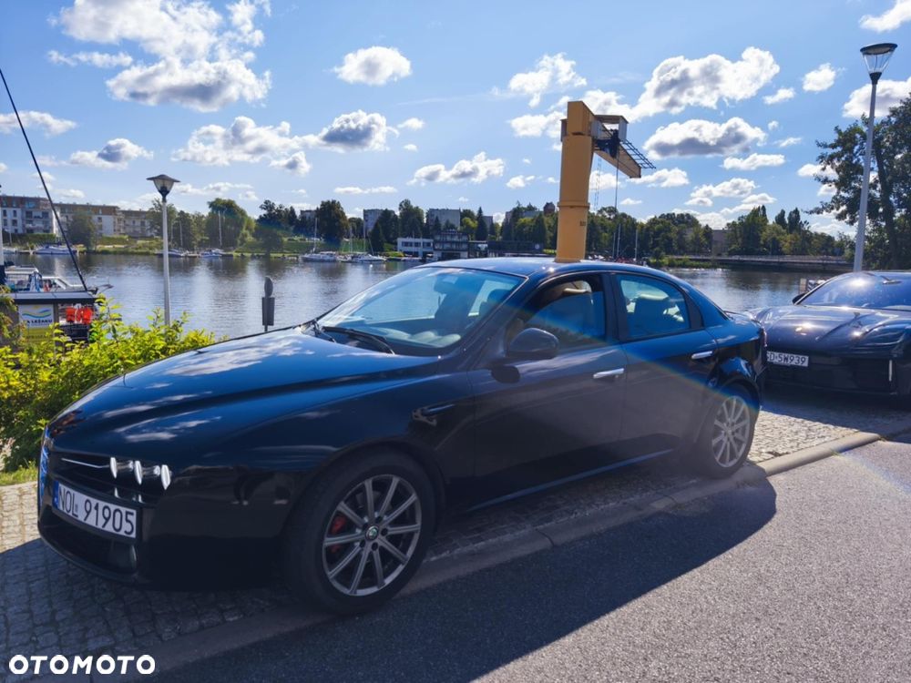 Alfa Romeo 159 - 2