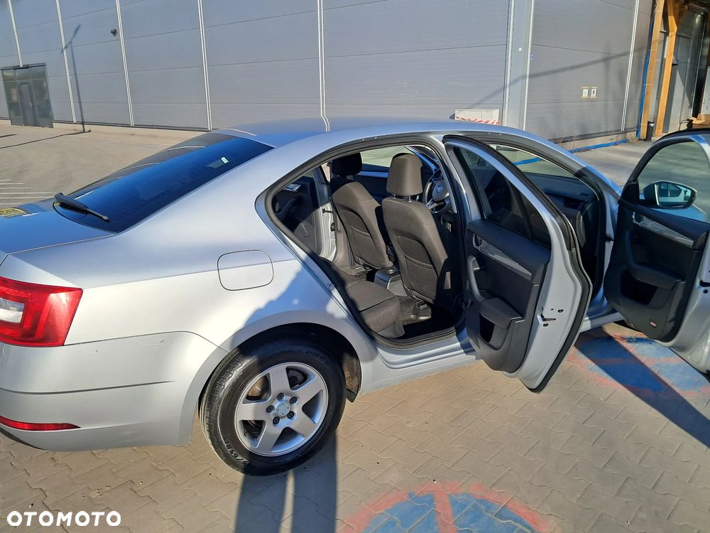 Skoda Octavia 1.6 TDI Active - 13