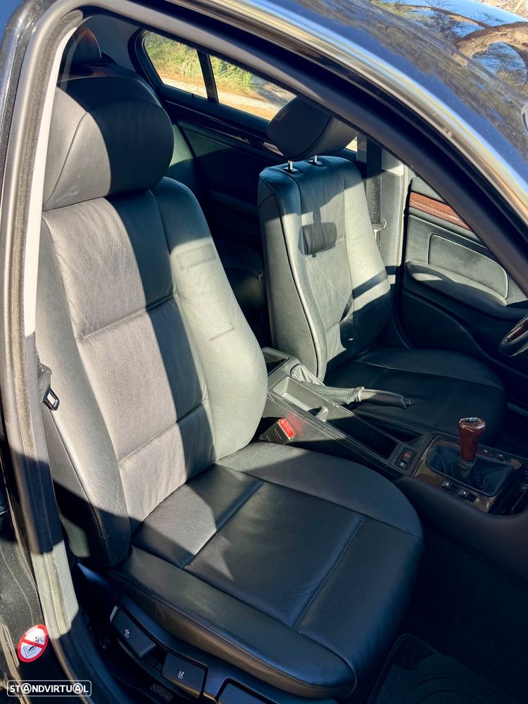 BMW 320 i - 16