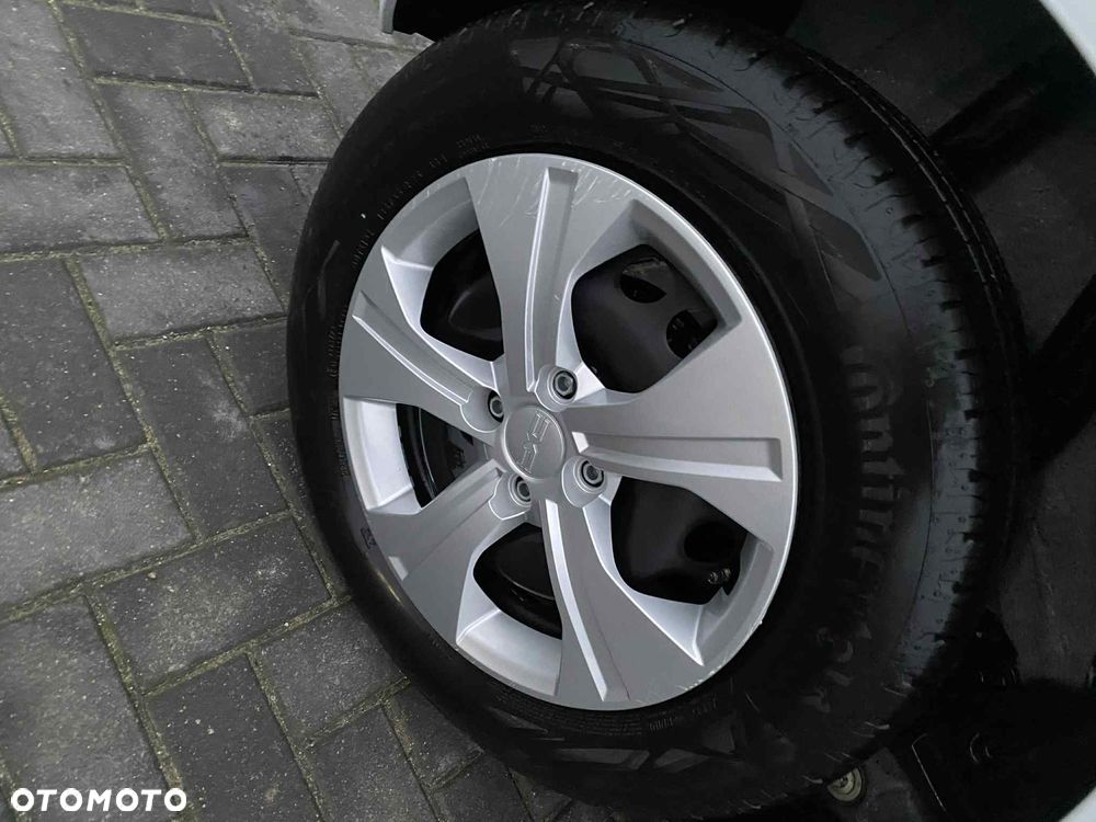 Dacia Sandero SCe 65 Essential - 39