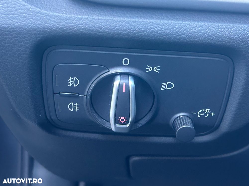 Audi A3 1.6 TDI ack S tronic Ambiente - 14