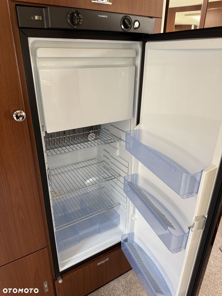 Tabbert Cellini 750 HTD Slide-out (rozsuwany bok) - 26