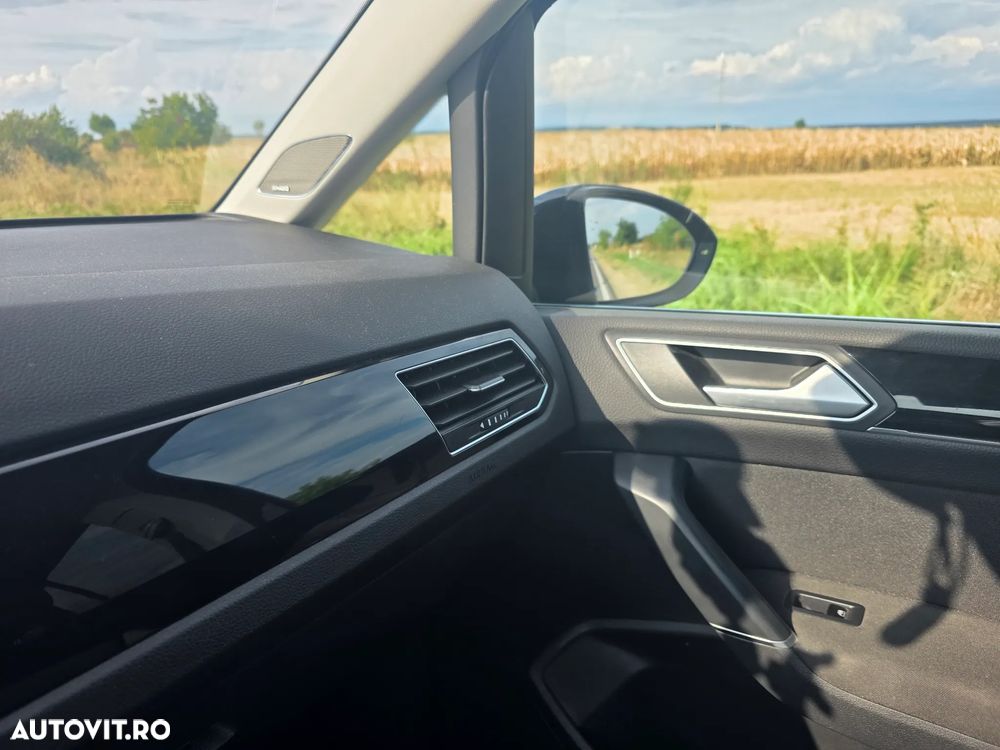 Volkswagen Touran 2.0 TDI SCR DSG Highline - 12