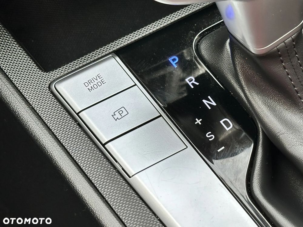 Hyundai Elantra 1.6 Modern CVT - 30