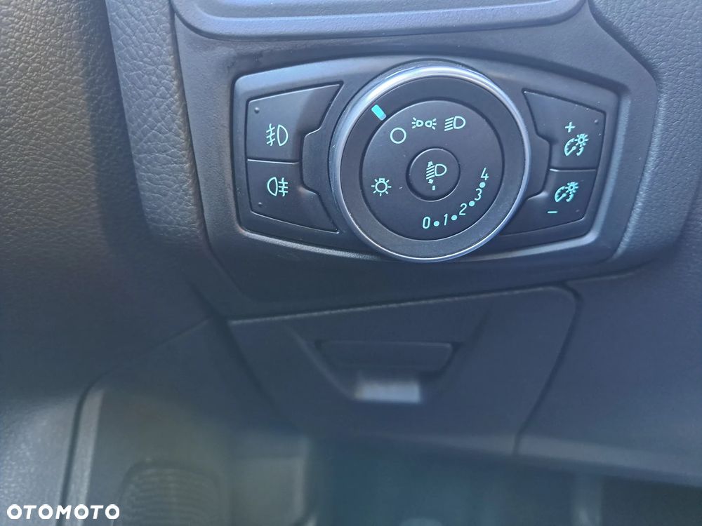 Ford Focus 1.5 EcoBoost Titanium ASS - 20