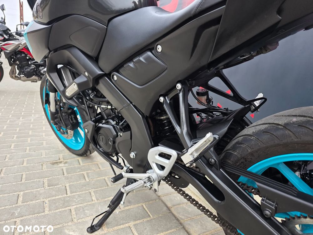 Yamaha MT - 27