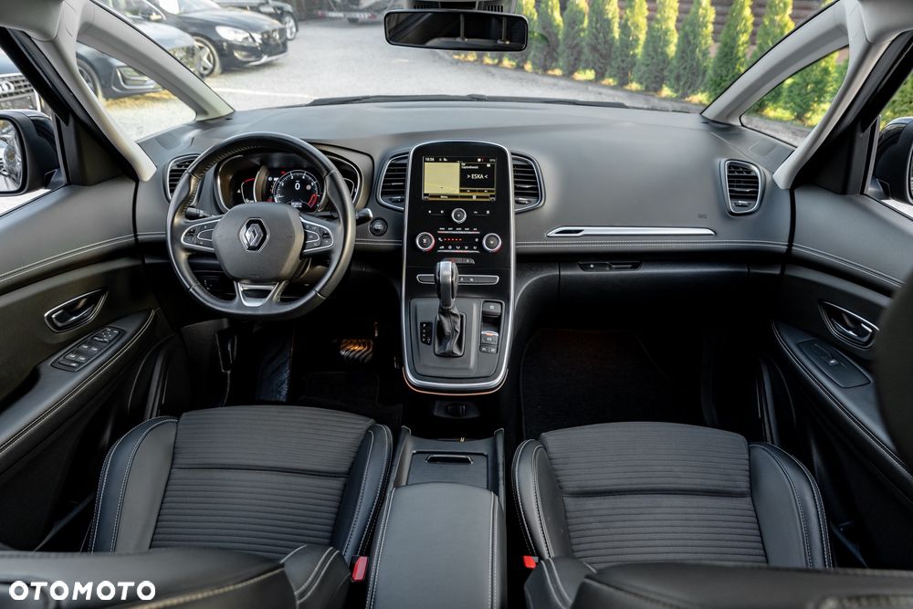 Renault Grand Scenic TCe 140 GPF EDC INTENS - 26