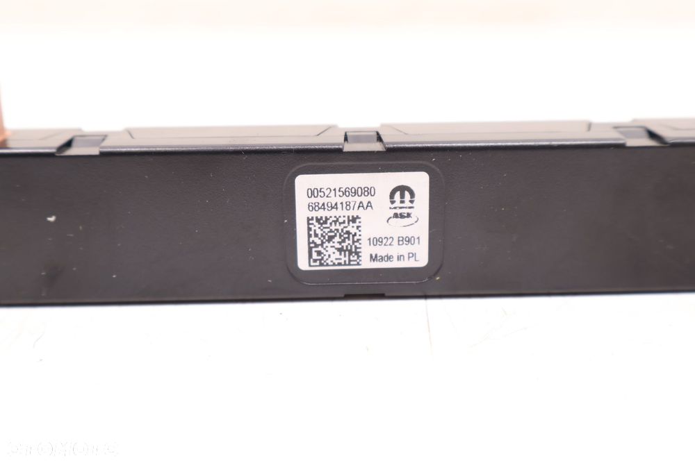 JEEP COMPASS II LIFT WZMACNIACZ ANTENY 00521569080 - 2