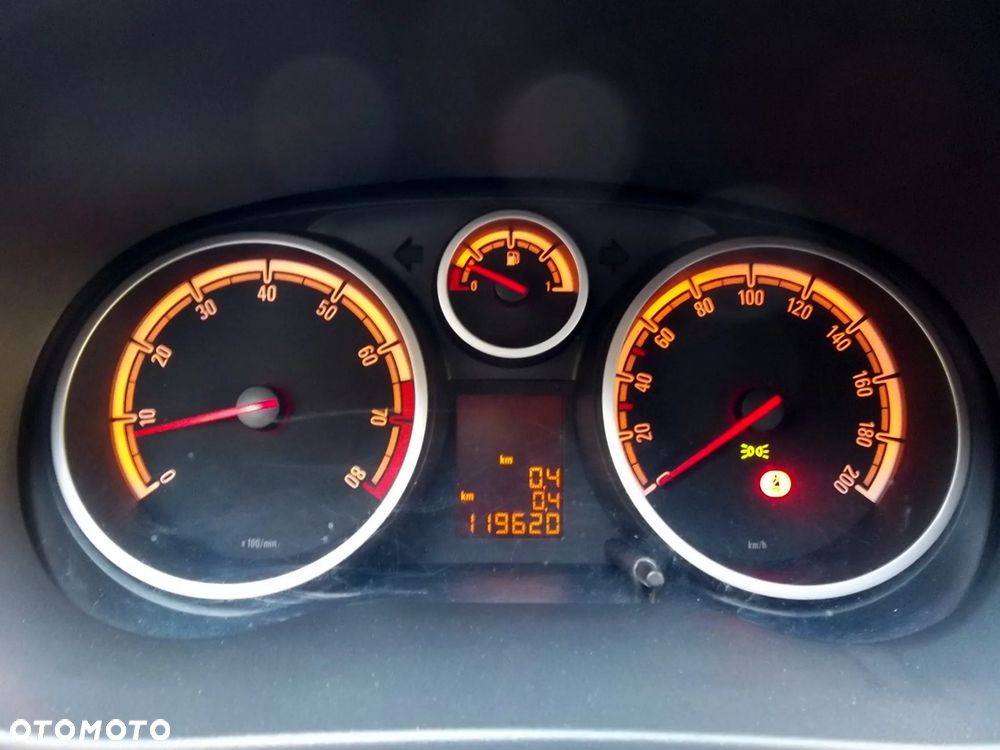 Opel Corsa 1.2 16V Cosmo - 12