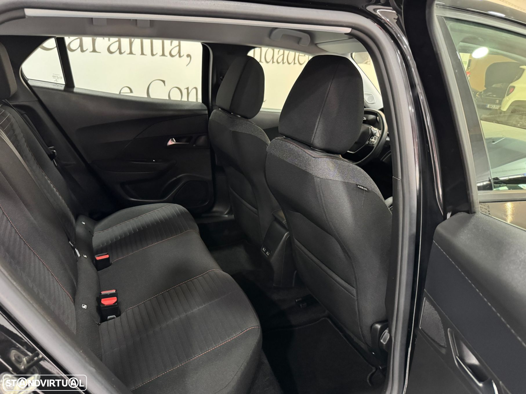 Peugeot e-2008 Active Pack - 35