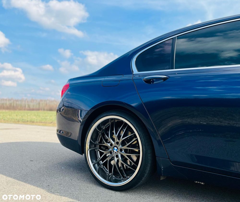 BMW Seria 7 760Li - 10