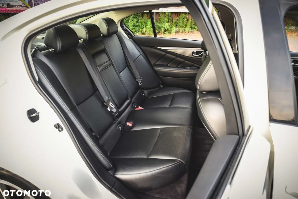 Infiniti Q50 2.0t Premium Executive EU6 - 28