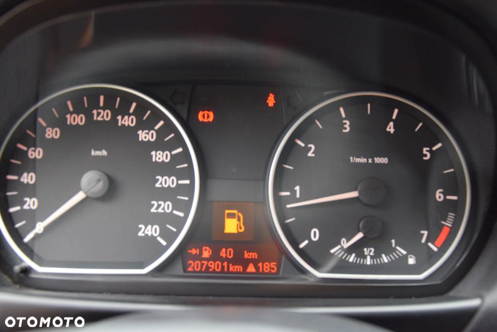 BMW Seria 1 - 36