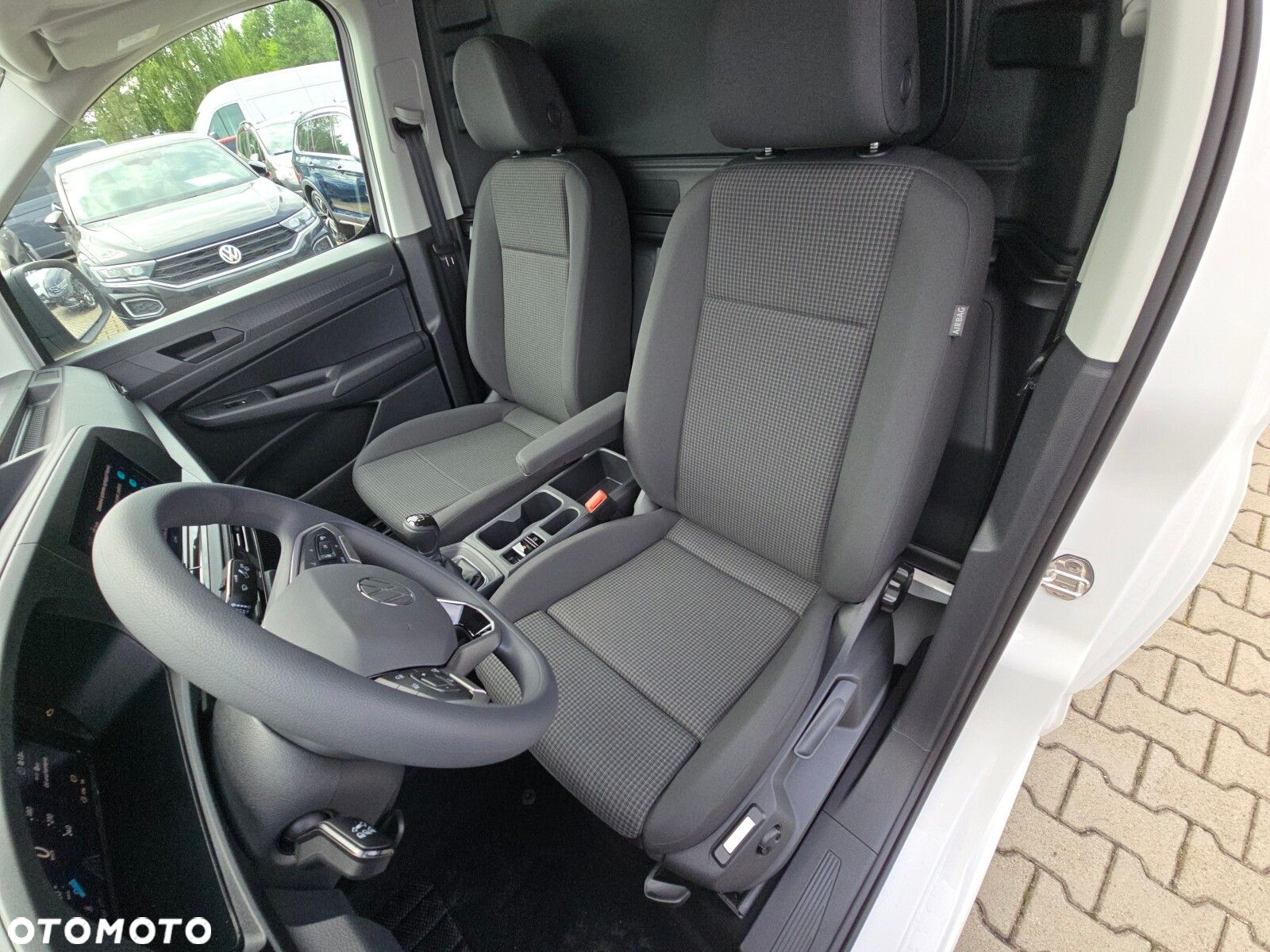 Volkswagen Caddy MAXI Furgon 2.0TDI oferta od ręki duże rabaty fiansowanie - 17