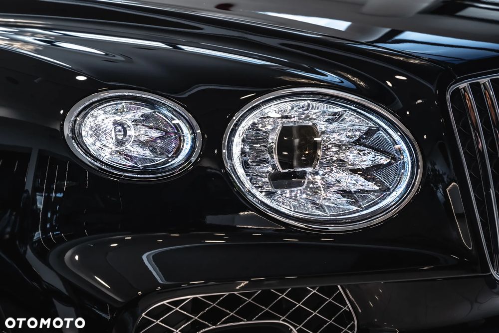 Bentley Bentayga W12 Mulliner - 21
