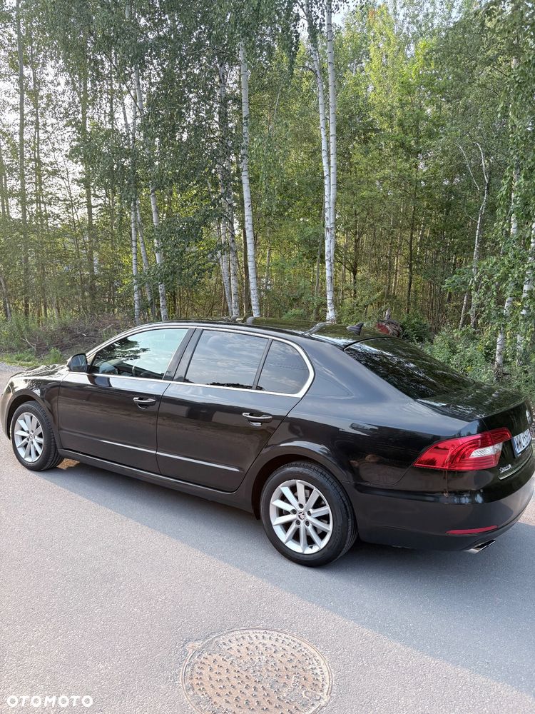 Skoda Superb 2.0 TDI 4x4 Ambition DSG - 4