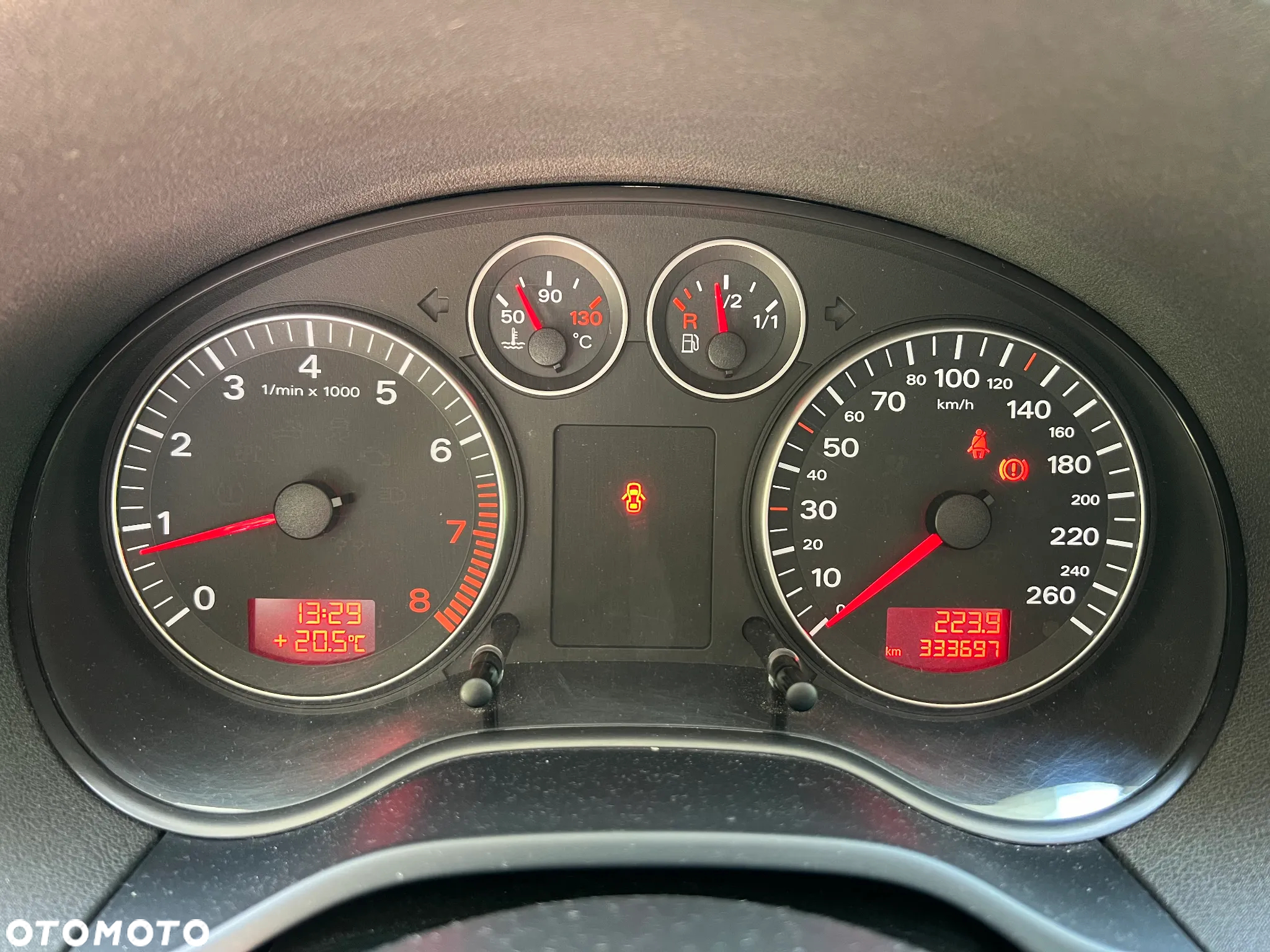 Audi A3 1.6 FSI Sportback Attraction - 3
