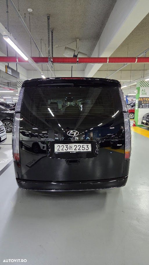 Hyundai Staria - 6