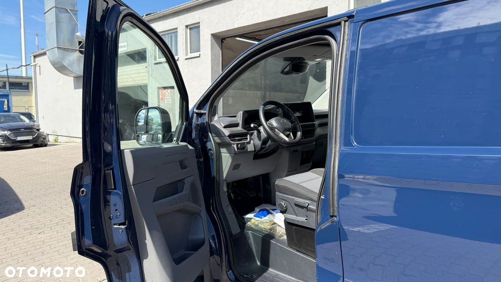 Volkswagen Transporter T7 - 14