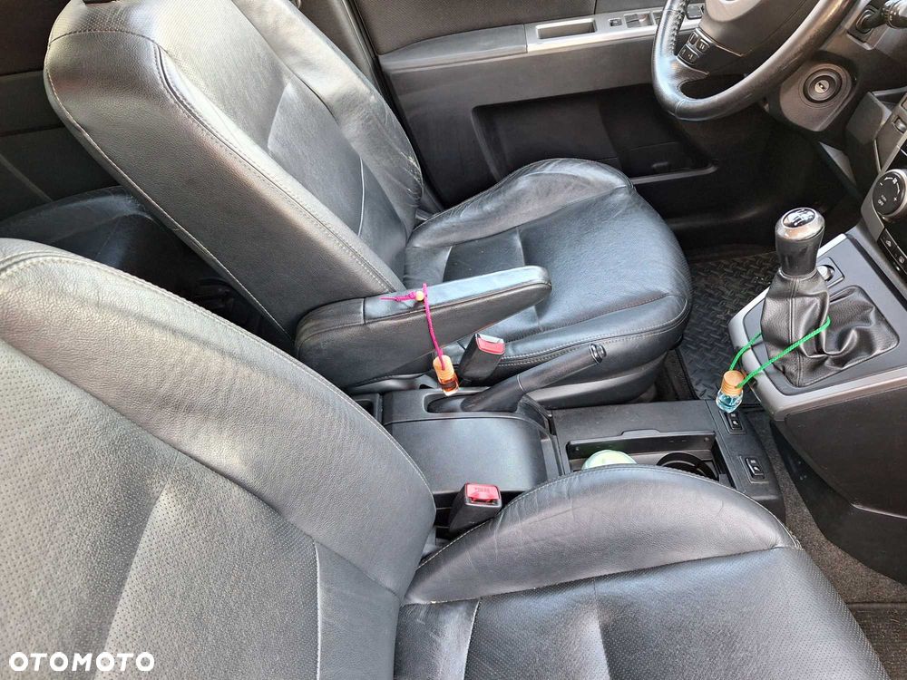 Mazda 5 - 6