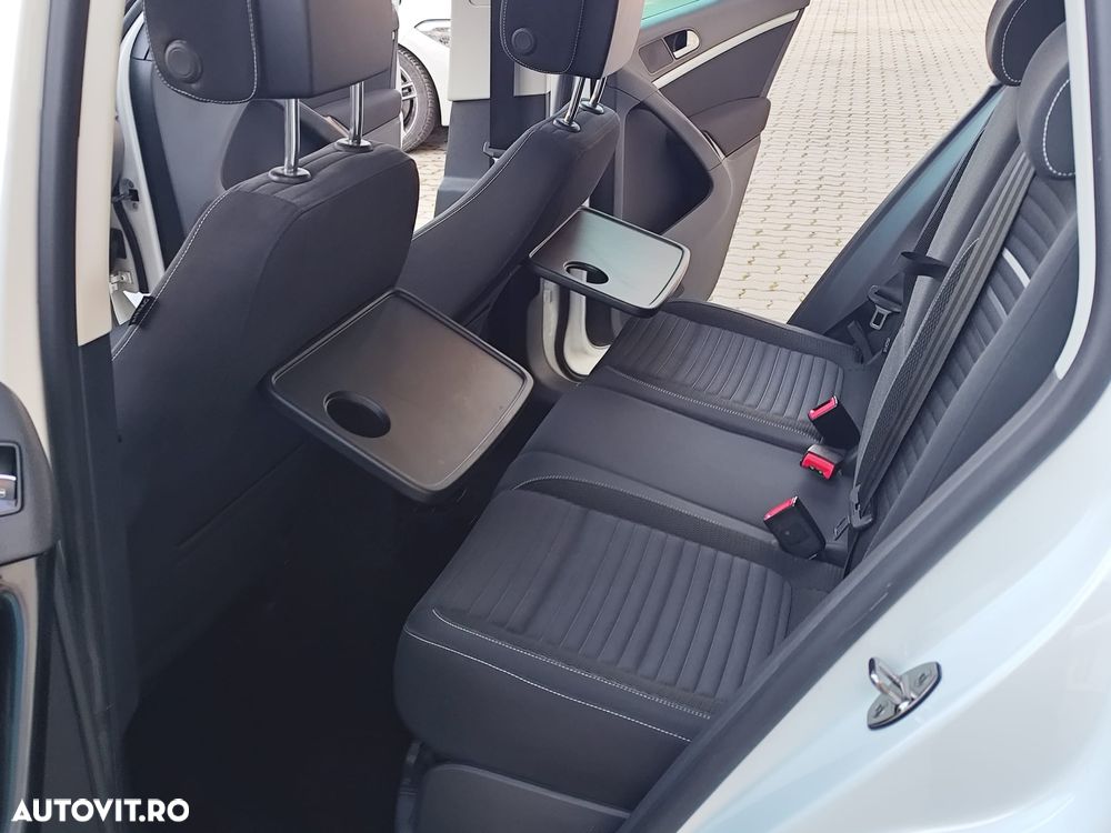 Volkswagen Tiguan - 5