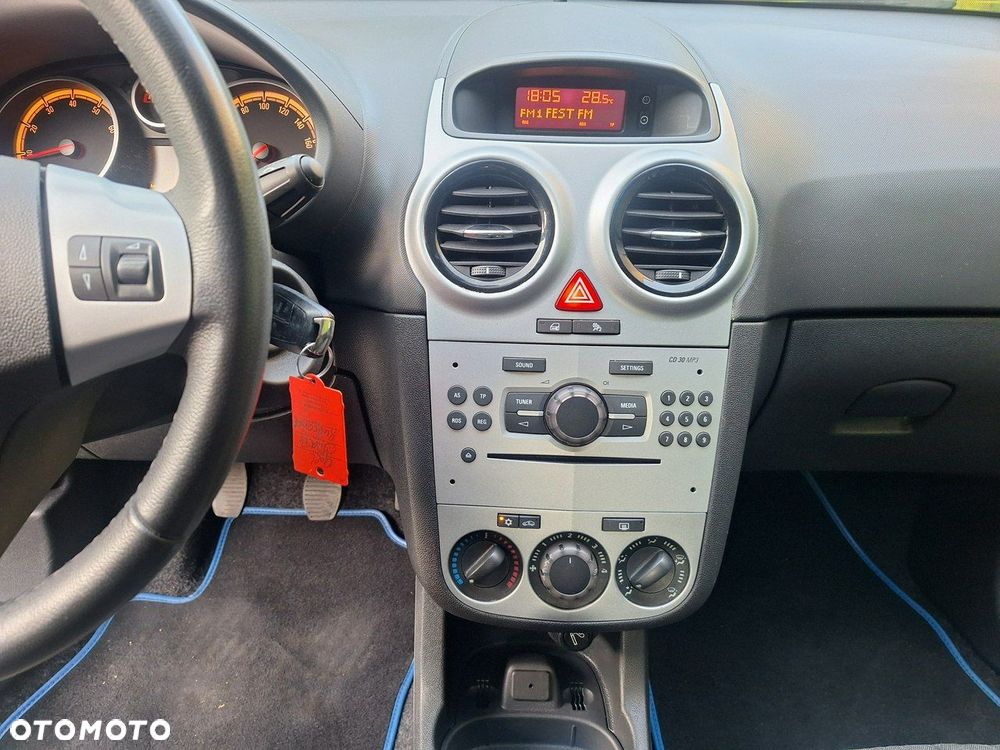Opel Corsa 1.2 16V 111 - 11