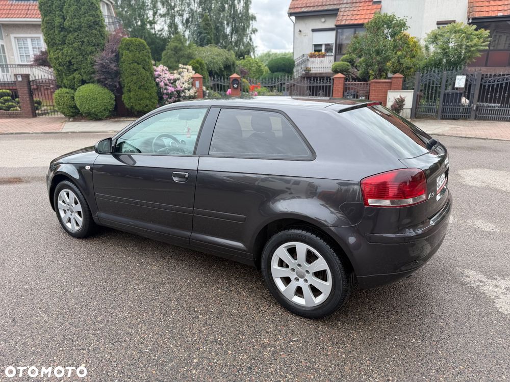 Audi A3 3-drzwiowe 2.0 TDI Attraction - 7