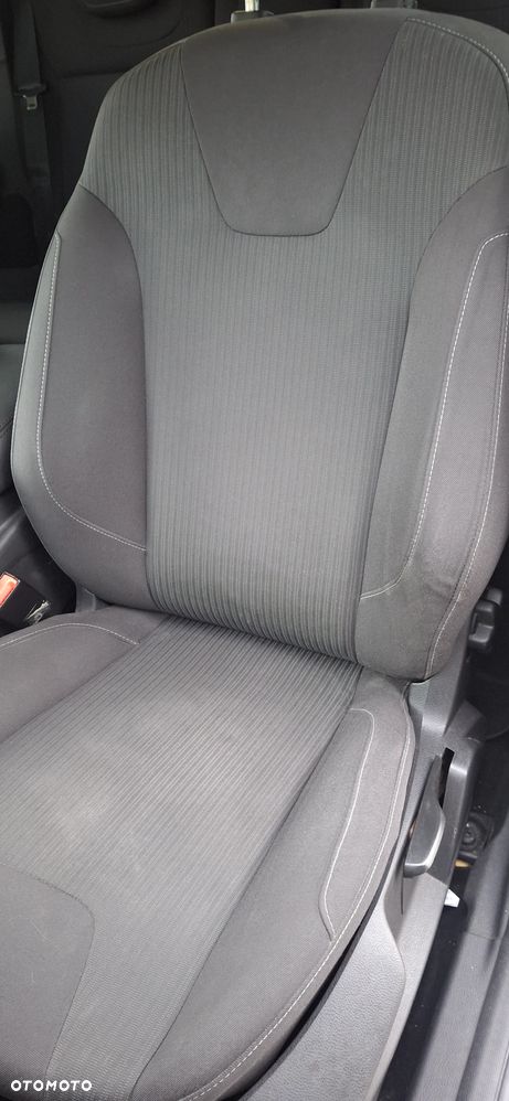 Ford Focus 1.6 EcoBoost Titanium - 25