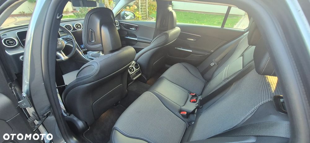 Mercedes-Benz Klasa C 220 d T 9G-TRONIC - 9